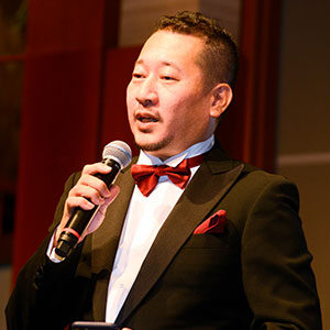 桑原 英男