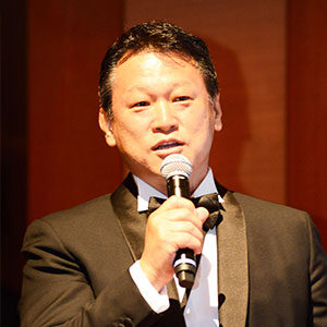 山本 正卓