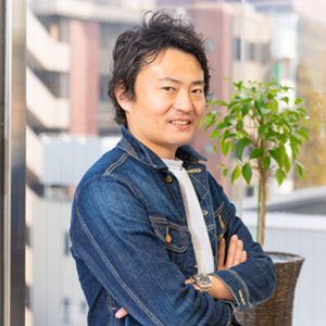 小島 一仁